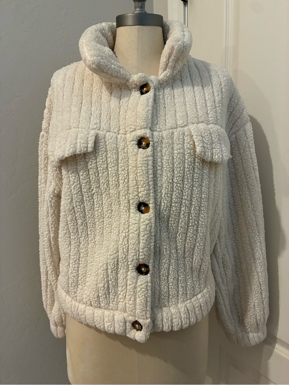 Cream Sherpa Button-Front Fleece Jacket Size M #Sherpa #cozy #Teddy fleece